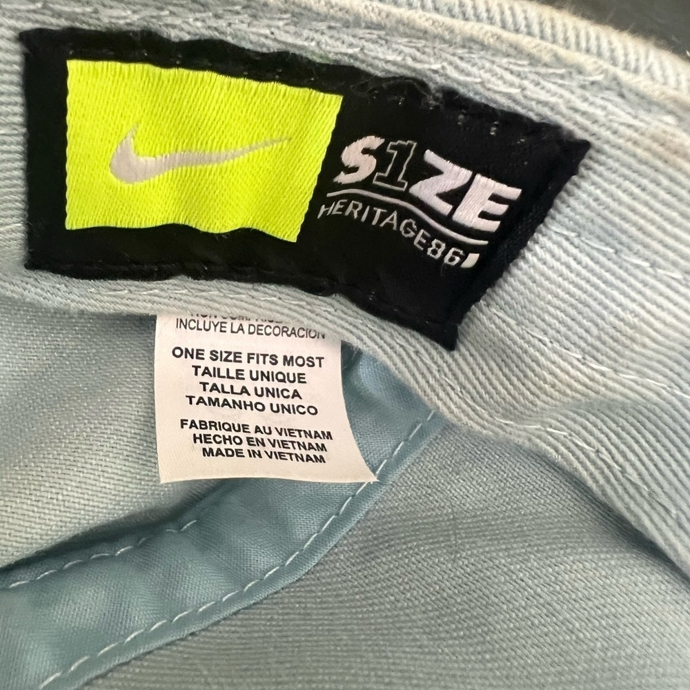 Nike light blue hat. Adjustable - Picture 4 of 6